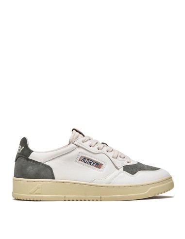 Autry Medalist Low Suede / White / Grey Trainers livraison et retour toujours gratuits